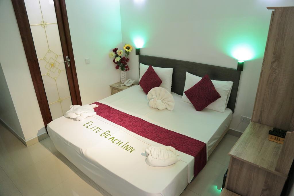 Elite Beach Inn Хулхумале Екстериор снимка